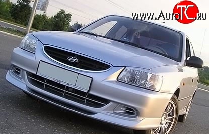 5 949 р. Накладка Street на передний бампер автомобиля Hyundai Accent седан ТагАЗ (2001-2012) (Неокрашенная)  с доставкой в г. Набережные‑Челны