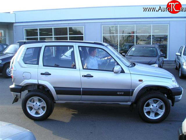 719 р. Спойлер Трофи Chevrolet Niva 2123 дорестайлинг (2002-2008) (Неокрашенный)  с доставкой в г. Набережные‑Челны