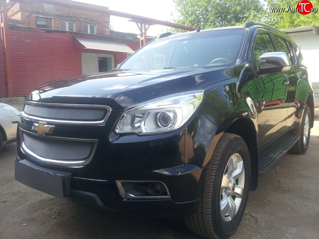 1 539 р. Нижняя сетка на бампер Russtal (хром) Chevrolet Trailblazer GM800 дорестайлинг (2012-2016)  с доставкой в г. Набережные‑Челны