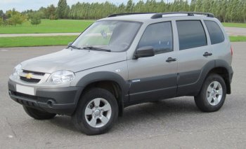 9 399 р. Рейлинги крыши АПС  Chevrolet Niva  2123 (2002-2020), Лада 2123 (Нива Шевроле) (2002-2021), Лада Нива Трэвел (2021-2025) (Черные, без поперечин)  с доставкой в г. Набережные‑Челны. Увеличить фотографию 4