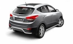 8 599 р. Защита порогов из круглой трубы диаметром 63 мм Petroil Tuning Hyundai IX35 LM дорестайлинг (2009-2013) (Нержавеющая полированная сталь)  с доставкой в г. Набережные‑Челны. Увеличить фотографию 2