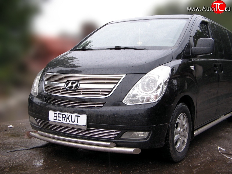 3 799 р. Декоративная вставка воздухозаборника Berkut Hyundai Starex/Grand Starex/H1 TQ рестайлинг (2014-2018)  с доставкой в г. Набережные‑Челны