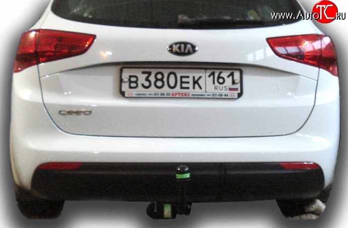 6 999 р. Фаркоп Лидер Плюс  KIA Ceed  1 ED (2010-2012) рестайлинг, хэтчбэк 5 дв. (Без электропакета)  с доставкой в г. Набережные‑Челны