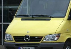 13 549 р. Пластиковый капот (Classic) Стандартный Mercedes-Benz Sprinter W901 (1995-2000)  с доставкой в г. Набережные‑Челны. Увеличить фотографию 3