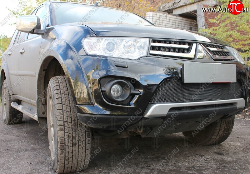 1 469 р. Защитная сетка на бампер (рестайлинг) Russtal (черная)  Mitsubishi L200  5 KK,KL (2015-2019) дорестайлинг  с доставкой в г. Набережные‑Челны