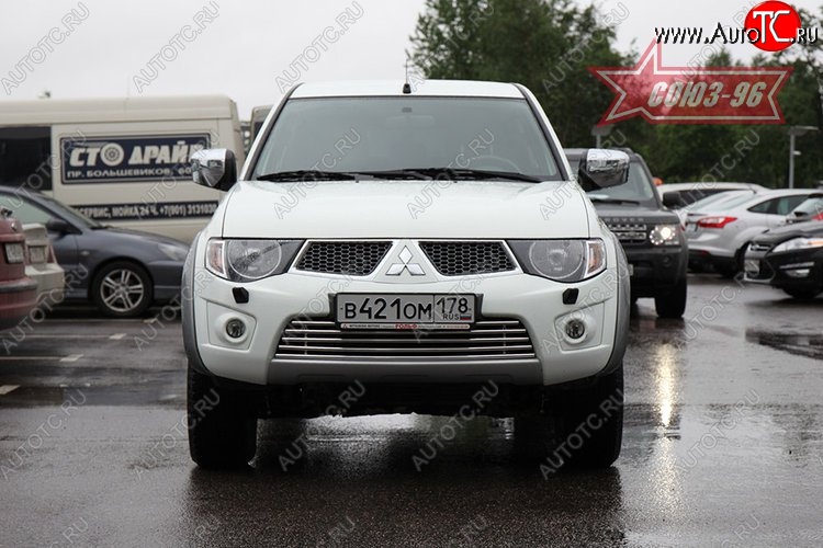 5 489 р. Декоративный элемент воздухозаборника Souz-96 (d16) Mitsubishi L200 5 KK,KL дорестайлинг (2015-2019)  с доставкой в г. Набережные‑Челны