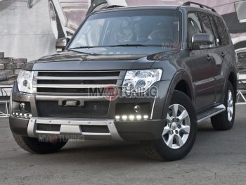 8 199 р. Решётка радиатора BROOMER Design Mitsubishi Pajero 4 V80 дорестайлинг (2006-2011) (Неокрашенная)  с доставкой в г. Набережные‑Челны. Увеличить фотографию 2