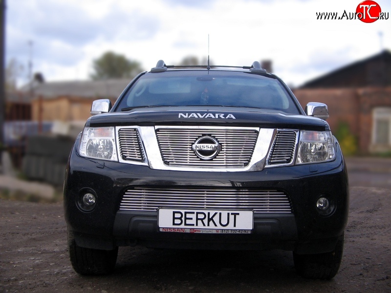 5 799 р. Декоративная вставка воздухозаборника (рестайлинг) Berkut Nissan Navara 2 D40 дорестайлинг (2004-2010)  с доставкой в г. Набережные‑Челны