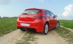 Накладка Sport на задний бампер Opel Astra J хэтчбек 5 дв. дорестайлинг (2009-2012)