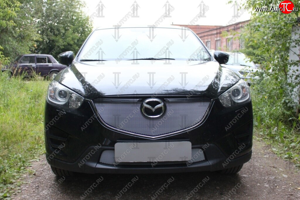 3 589 р. Защитная сетка в бампер (верх, ячейка 3х7 мм) Alfeco Стандарт  Mazda CX-5  KE (2015-2017) рестайлинг (Хром)  с доставкой в г. Набережные‑Челны