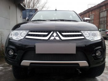 4 099 р. Защитная сетка в бампер (низ, ячейка 3х7 мм) Alfeco Стандарт Mitsubishi L200 4  рестайлинг (2013-2016) (Чёрная)  с доставкой в г. Набережные‑Челны. Увеличить фотографию 4