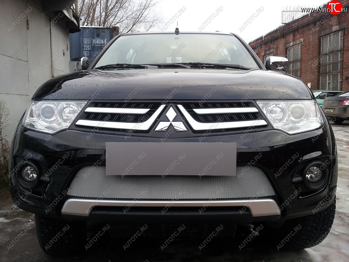 4 299 р. Защитная сетка в бампер (низ, ячейка 3х7 мм) Alfeco Стандарт Mitsubishi L200 4  рестайлинг (2013-2016) (Хром)  с доставкой в г. Набережные‑Челны