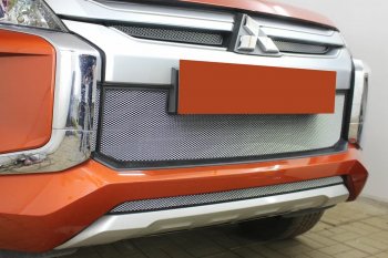 2 689 р. Защитная сетка в бампер (низ, ячейка 3х7 мм) Alfeco Стандарт Mitsubishi L200 5 KK,KL рестайлинг (2018-2022) (Хром)  с доставкой в г. Набережные‑Челны. Увеличить фотографию 2