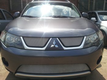 3 899 р. Защитная сетка в бампер (низ, ячейка 3х7 мм) Alfeco Стандарт Mitsubishi Outlander XL (CW)  дорестайлинг (2005-2009) (Хром)  с доставкой в г. Набережные‑Челны. Увеличить фотографию 4