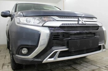 9 499 р. Защитная сетка в бампер (3 части, ячейка 4х10 мм) Alfeco Премиум Mitsubishi Outlander GF 3-ий рестайлинг (2018-2022) (Чёрная)  с доставкой в г. Набережные‑Челны. Увеличить фотографию 2