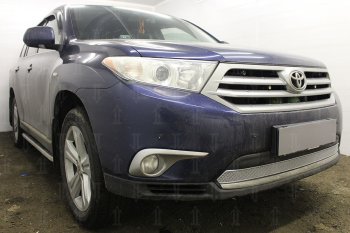 4 749 р. Защитная сетка в бампер (низ, ячейка 4х10 мм) Стрелка11 Премиум Toyota Highlander XU40 рестайлинг (2010-2013) (Хром)  с доставкой в г. Набережные‑Челны. Увеличить фотографию 2