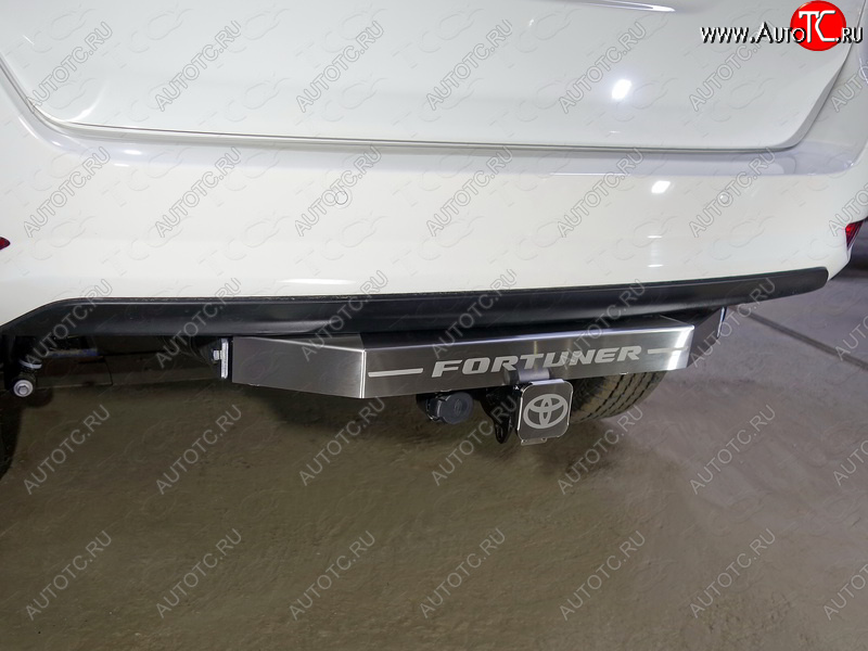 17 399 р.  Фаркоп (тягово-сцепное устройство) TCC Тюнинг  Toyota Fortuner  AN160 (2015-2020) дорестайлинг (крюк Е, надпись Fortuner)  с доставкой в г. Набережные‑Челны