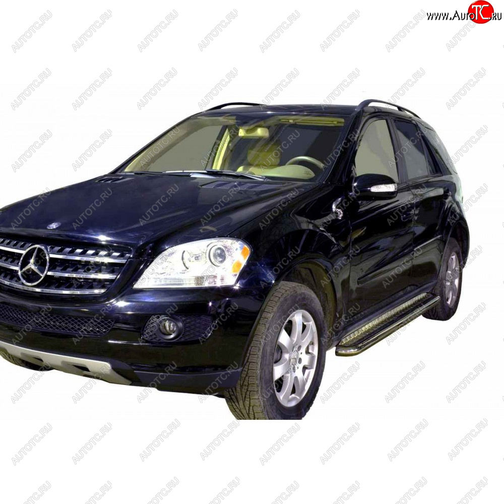 10 599 р. Защита порогов с алюминиевым листом d63.5, Техно Сфера  Mercedes-Benz ML class ( W163,  W164,  W166) (1997-2015) дорестайлинг, рестайлинг, дорестайлинг, рестайлинг (Черный матовый)  с доставкой в г. Набережные‑Челны