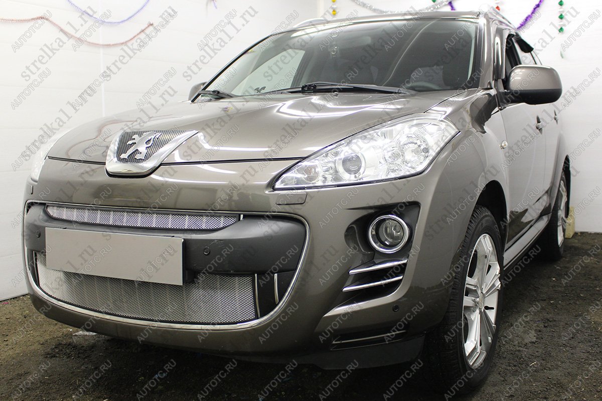 2 689 р. Защита радиатора (верх) Стрелка11 Стандарт  Peugeot 4007 (2007-2012) (хром)  с доставкой в г. Набережные‑Челны