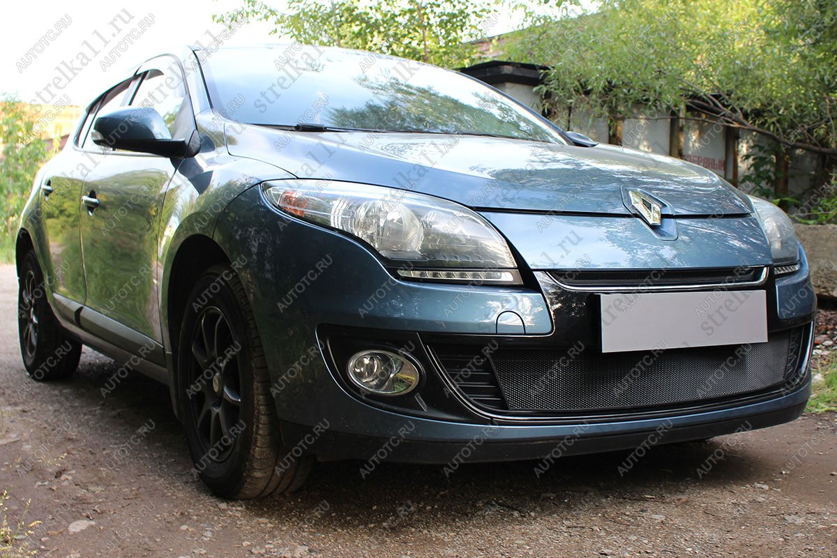 2 799 р. Защита радиатора (низ) Стандарт Renault Megane купе 3 дв. 1-ый рестайлинг (2012-2014) (черная)  с доставкой в г. Набережные‑Челны