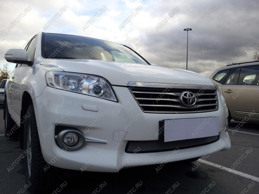 3 099 р. Защита радиатора Стрелка11 Стандарт  Toyota RAV4  XA30 (2010-2013) 5 дв. 2-ой рестайлинг, 5 дв. удлиненный 2-ой рестайлинг (хром)  с доставкой в г. Набережные‑Челны