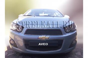 Зимняя заглушка решетки радиатора (верх) Стрелка11 Chevrolet Aveo T300 седан (2011-2015) ()