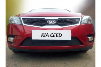 969 р. Зимняя заглушка решетки радиатора Стрелка11 KIA Ceed 1 ED рестайлинг, хэтчбэк 5 дв. (2010-2012) (черная)  с доставкой в г. Набережные‑Челны. Увеличить фотографию 2