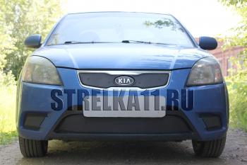 969 р. Зимняя заглушка решетки радиатора (верх) Стрелка11  KIA Rio  2 JB (2009-2011) рестайлинг седан, рестайлинг, хэтчбэк 5 дв. (черная)  с доставкой в г. Набережные‑Челны. Увеличить фотографию 1