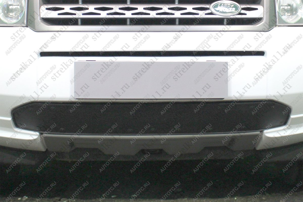 799 р. Зимняя заглушка решетки радиатора Стрелка11  Land Rover Freelander  L359 (2010-2012) 1-ый рестайлинг (черная)  с доставкой в г. Набережные‑Челны