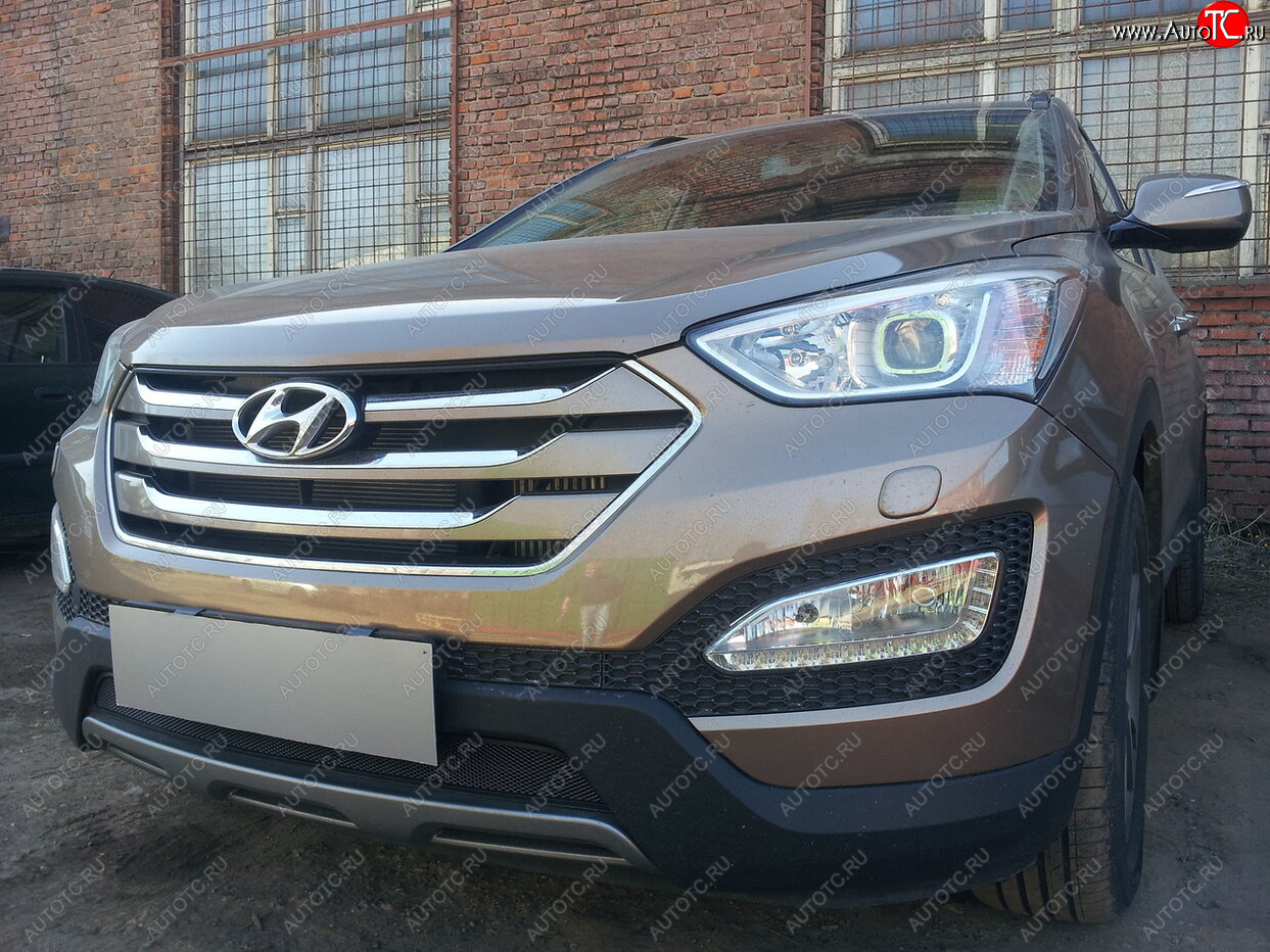 2 899 р.           Защита радиатора Hyundai Santa Fe 2012-2015 black Hyundai Santa Fe DM дорестайлинг (2012-2016) (черная)  с доставкой в г. Набережные‑Челны