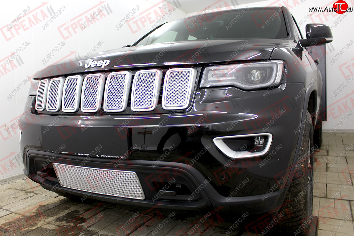 4 299 р.           Защита радиатора Jeep Grand Cherokee (WK2) IV 2018- рестайлинг (Laredo, Limited, Trailhawk) chrome низ PREMIUM  Jeep Grand Cherokee  WK2 (2017-2022) 2-ой рестайлинг (хром)  с доставкой в г. Набережные‑Челны