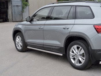 20 849 р. Защита порогов из круглой трубы диаметром 63 мм SLITKOFF v2 Skoda Kodiaq NU7 дорестайлинг (2017-2021)  с доставкой в г. Набережные‑Челны. Увеличить фотографию 2