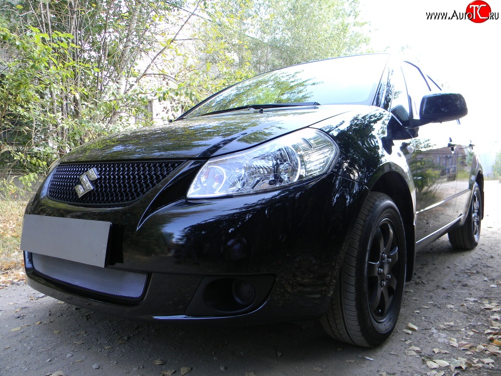 1 539 р. Сетка на бампер Russtal (хром) Suzuki SX4 GYA,GYB  рестайлинг, хэтчбэк (2010-2016)  с доставкой в г. Набережные‑Челны