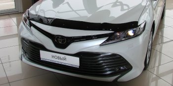 2 879 р. Дефлектор капота SIM  Toyota Camry  XV70 (2017-2021) дорестайлинг  с доставкой в г. Набережные‑Челны. Увеличить фотографию 2