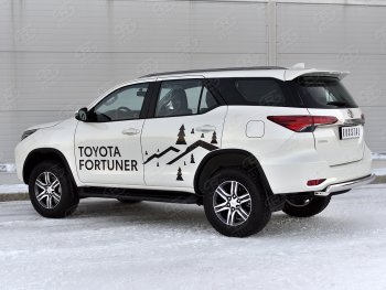 10 649 р. Защита заднего бампера (Ø75х42 мм, нержавейка) Russtal  Toyota Fortuner  AN160 (2020-2024) рестайлинг  с доставкой в г. Набережные‑Челны. Увеличить фотографию 3