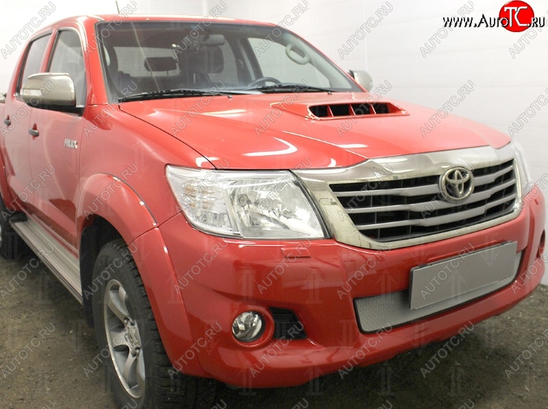 1 569 р. Защитная решётка в воздуховод автомобиля Russtal  Toyota Hilux  AN20,AN30 (2011-2016)  2-ой рестайлинг (хром)  с доставкой в г. Набережные‑Челны