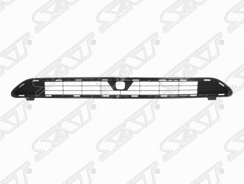 Решетка в передний бампер (верхняя / под камеру) SAT Toyota (Тойота) RAV4 (рав)  XA40 (2015-2019) XA40 5 дв. рестайлинг