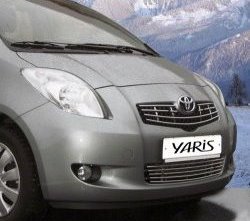 Декоративная вставка воздухозаборника Novline Toyota Yaris XP130 хэтчбэк 5 дв. дорестайлинг (2010-2014)