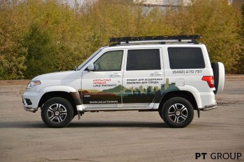 20 699 р. Порожки для ног из трубы Ø51 с алюминиевой площадкой Petroil Tuning Уаз Патриот 3163 5-дв. 1-ый рестайлинг (2014-2016) (Нержавеющая полированная сталь)  с доставкой в г. Набережные‑Челны. Увеличить фотографию 7