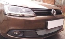 1 539 р. Сетка на бампер Russtal (хром)  Volkswagen Jetta  A6 (2011-2015) седан дорестайлинг  с доставкой в г. Набережные‑Челны. Увеличить фотографию 1